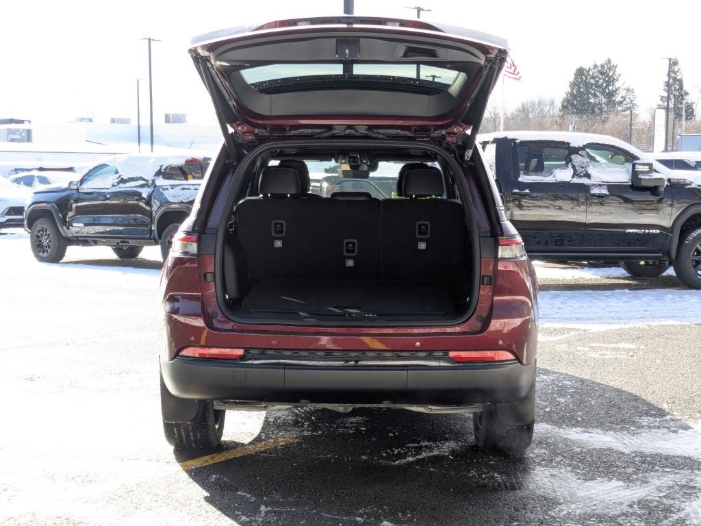 2025 Jeep Grand Cherokee Altitude X 4x4