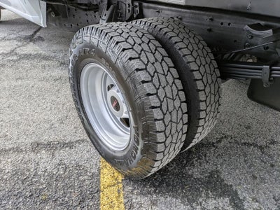 2022 GMC Sierra 3500 HD Chassis Cab Pro