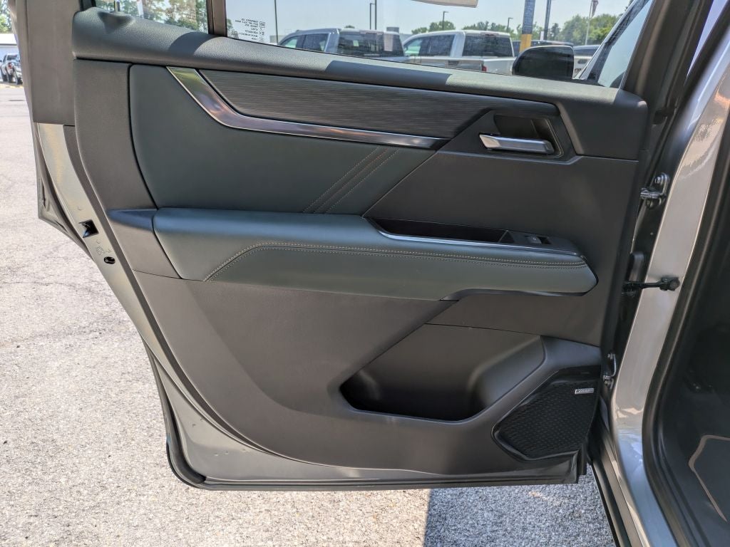 2024 GMC Acadia AT4