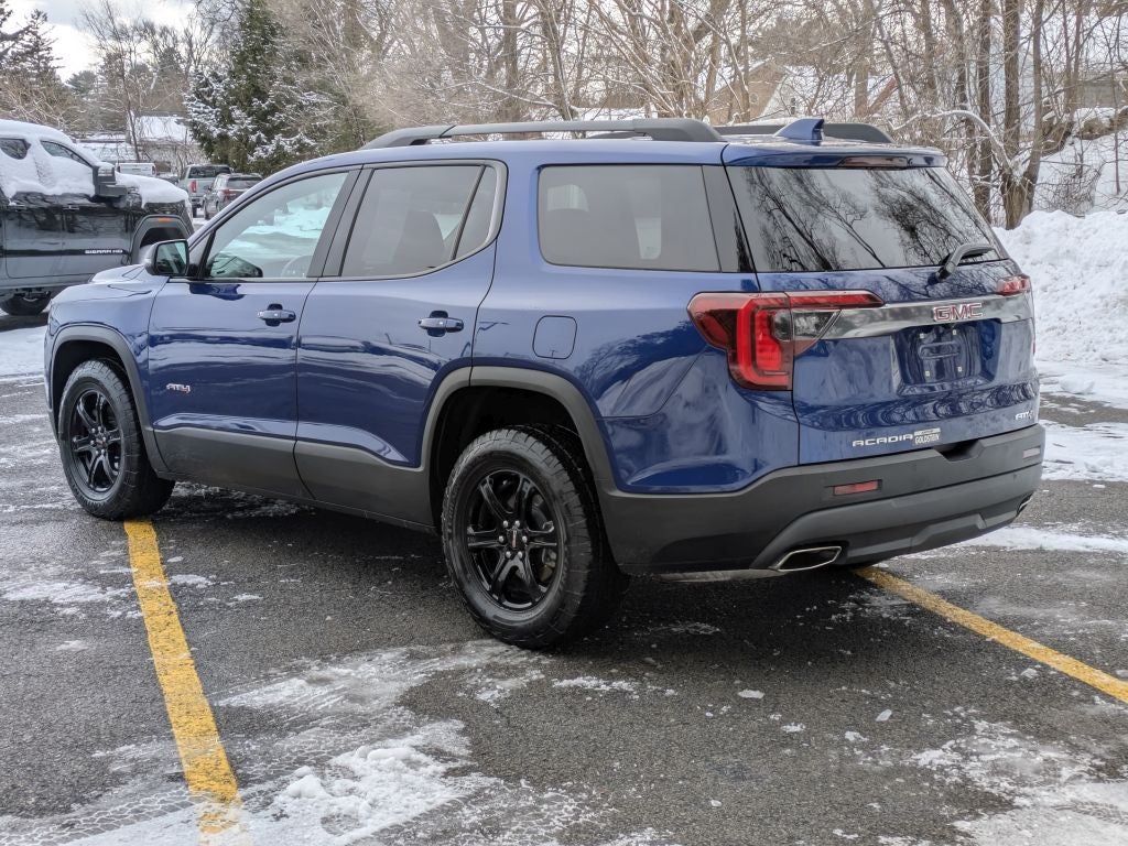 2023 GMC Acadia AT4