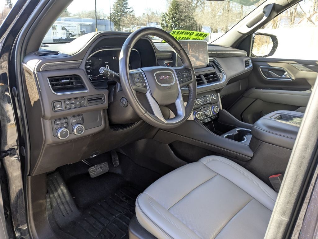 2022 GMC Yukon XL SLT