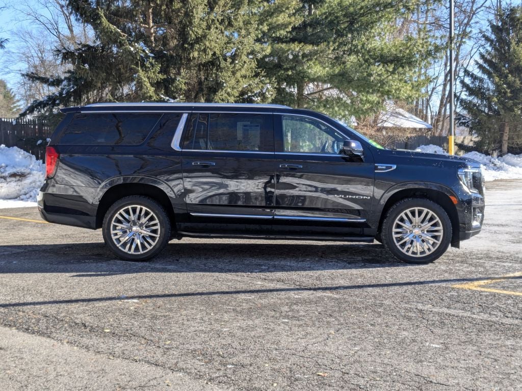 2022 GMC Yukon XL SLT