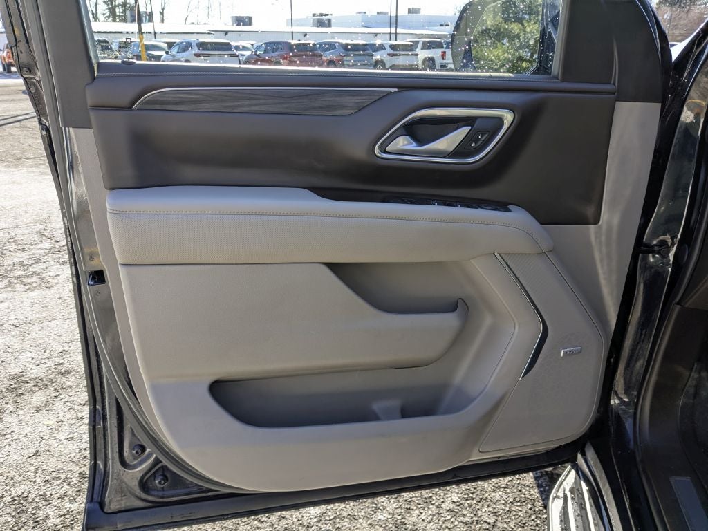 2022 GMC Yukon XL SLT