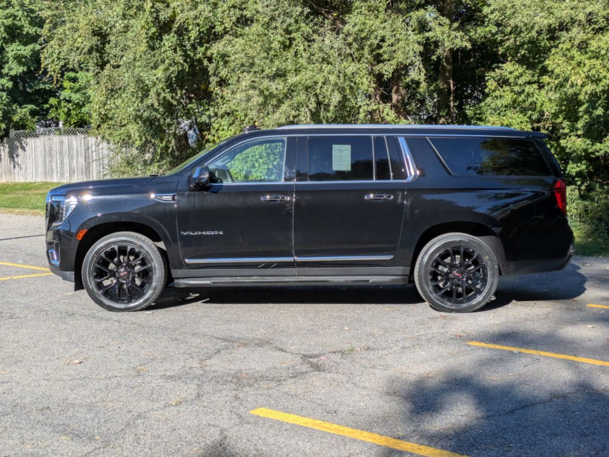 2022 GMC Yukon XL SLT