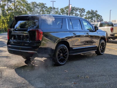 2022 GMC Yukon XL SLT