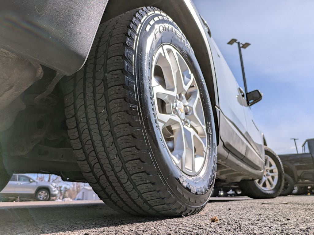 2020 Chevrolet Traverse LT Cloth