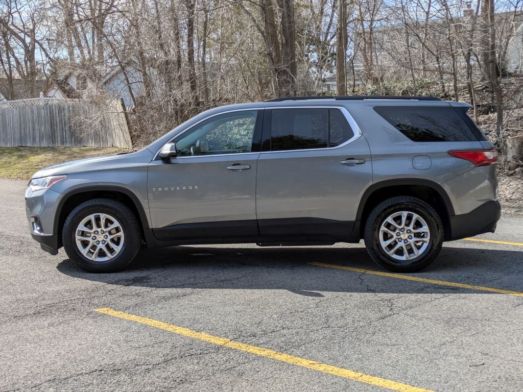 2020 Chevrolet Traverse LT Cloth
