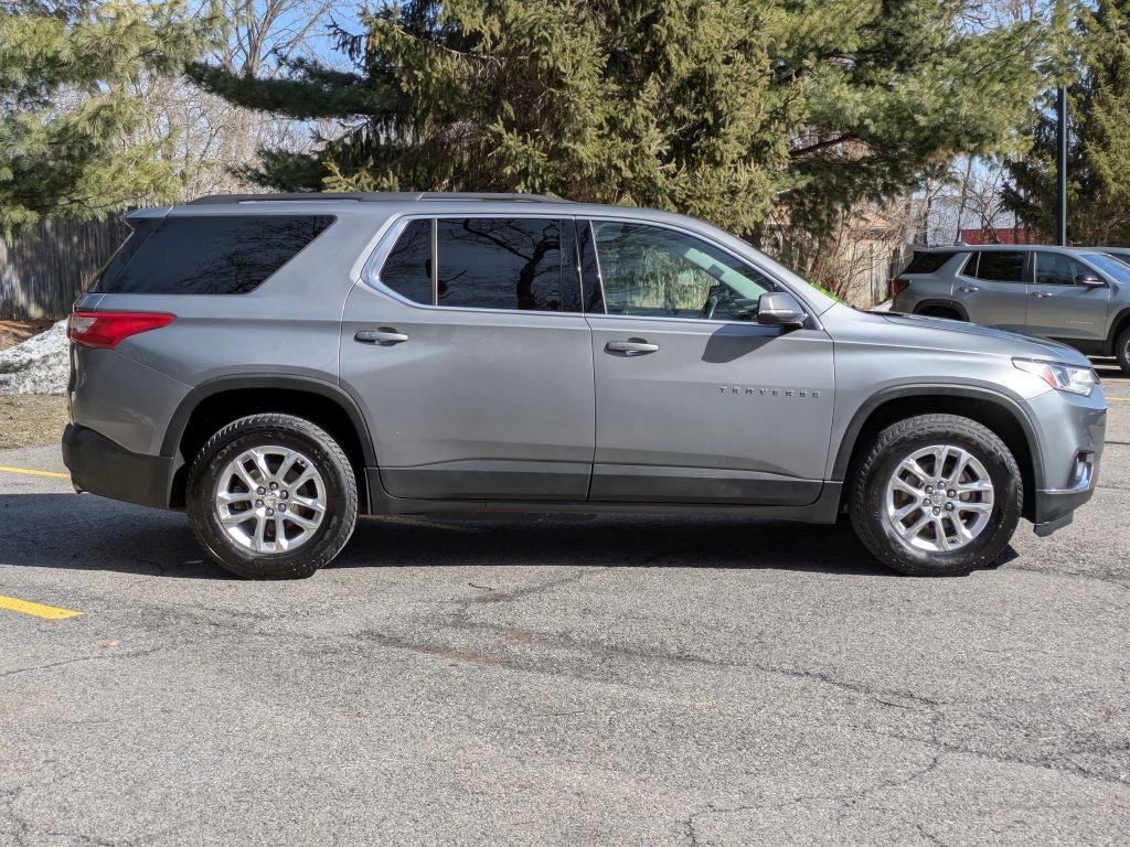 2020 Chevrolet Traverse LT Cloth