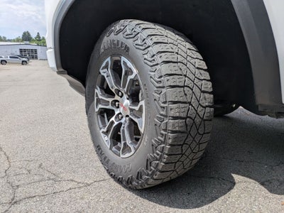 2024 GMC Canyon AT4