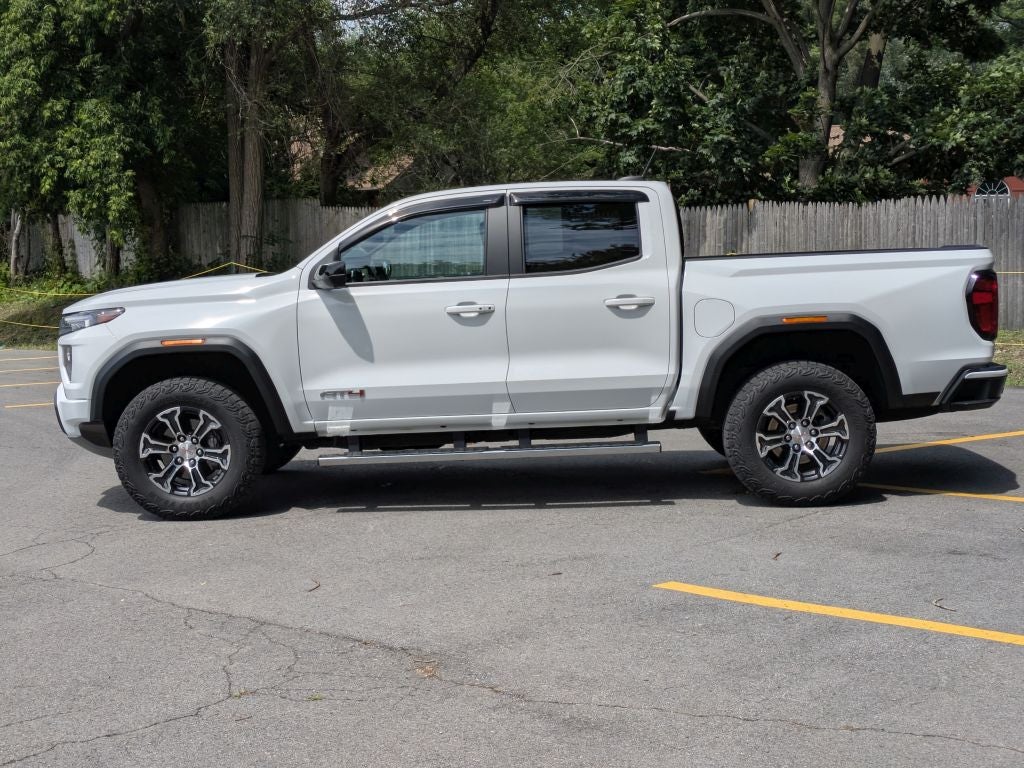 2024 GMC Canyon AT4
