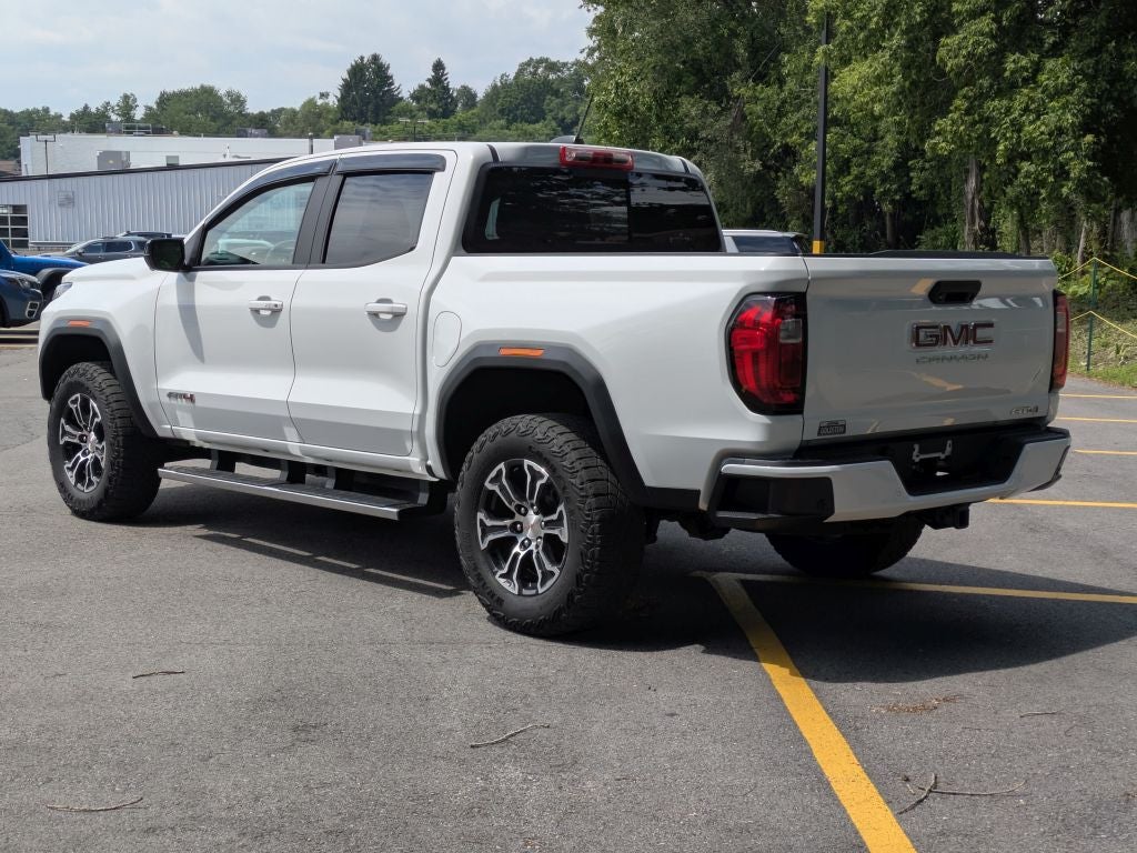 2024 GMC Canyon AT4