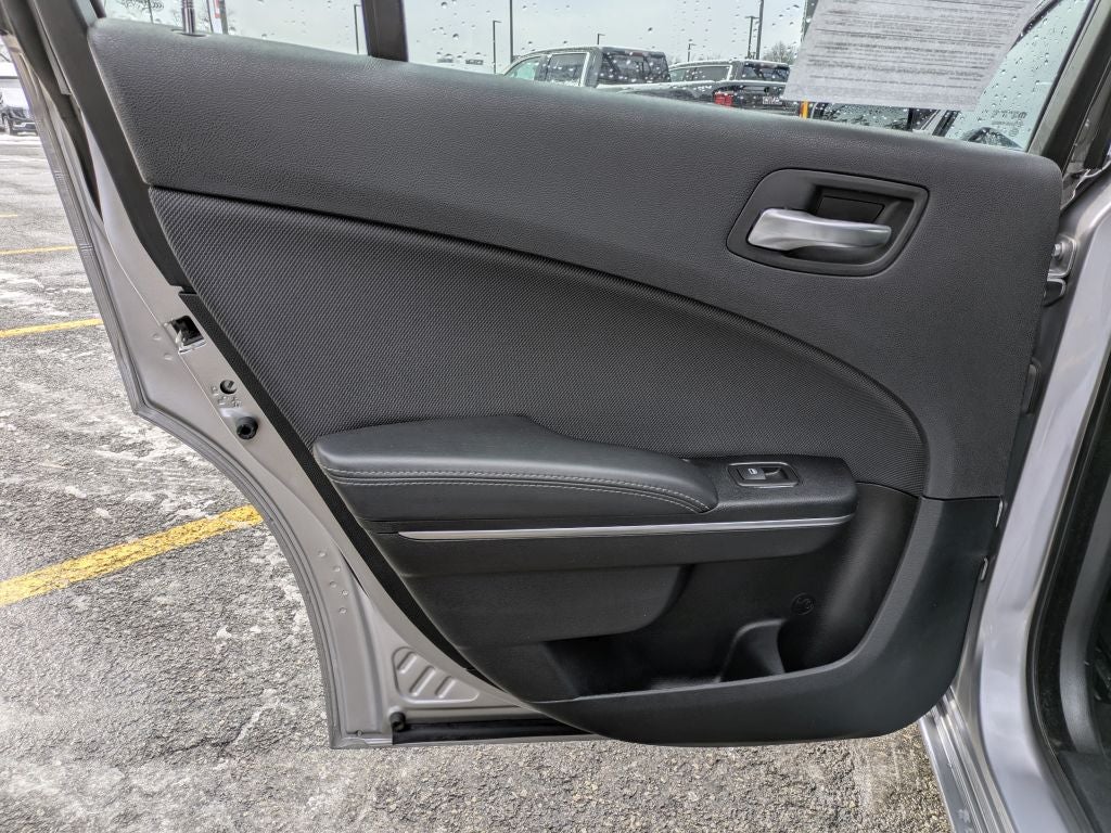 2016 Dodge Charger SE