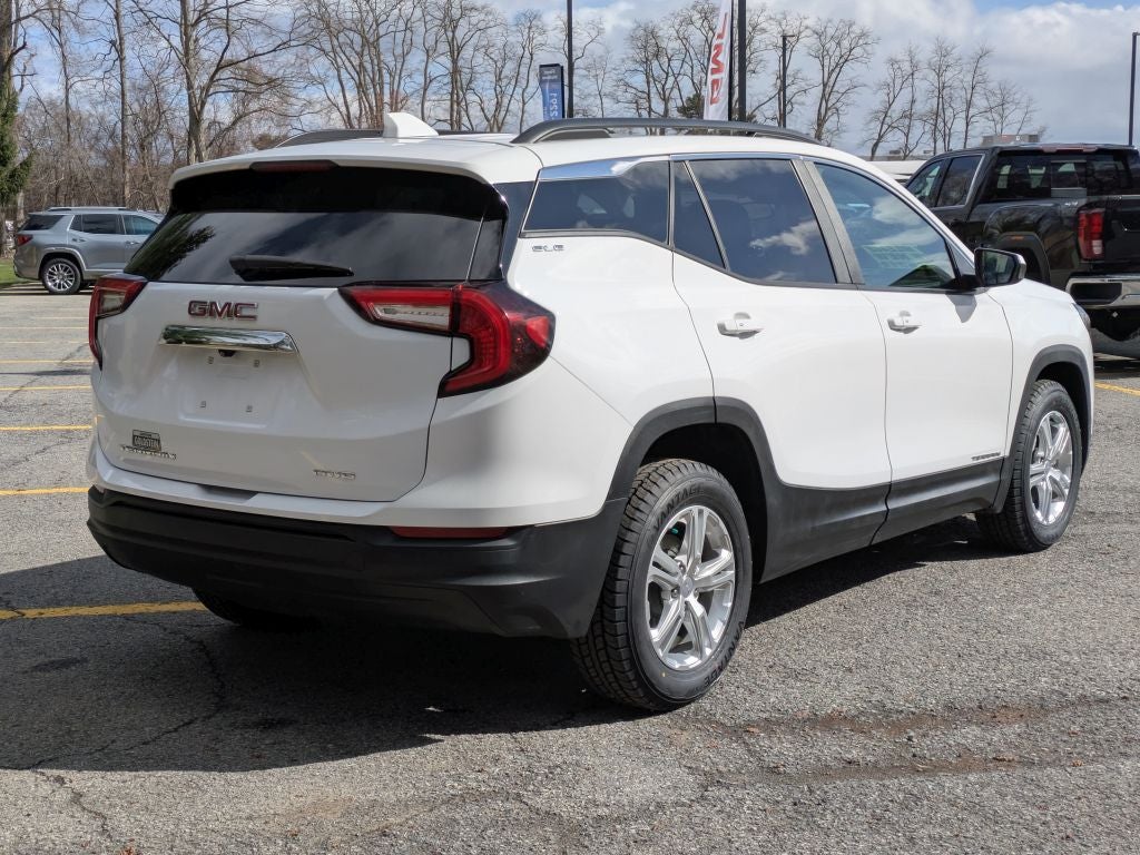 2022 GMC Terrain SLE