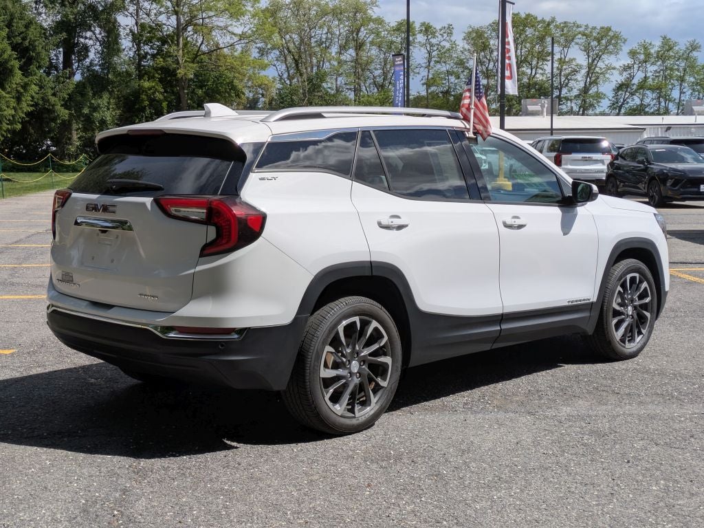 2022 GMC Terrain SLT