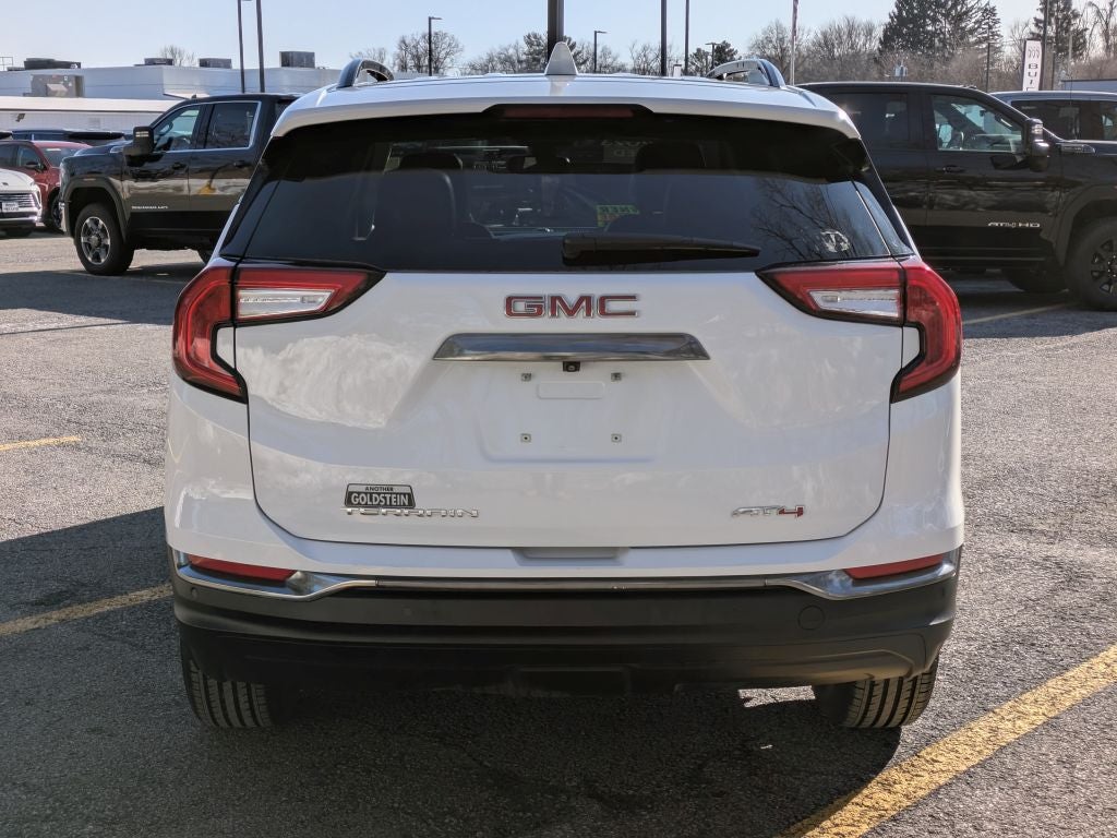 2023 GMC Terrain AT4