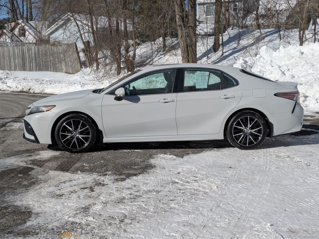2023 Toyota Camry SE