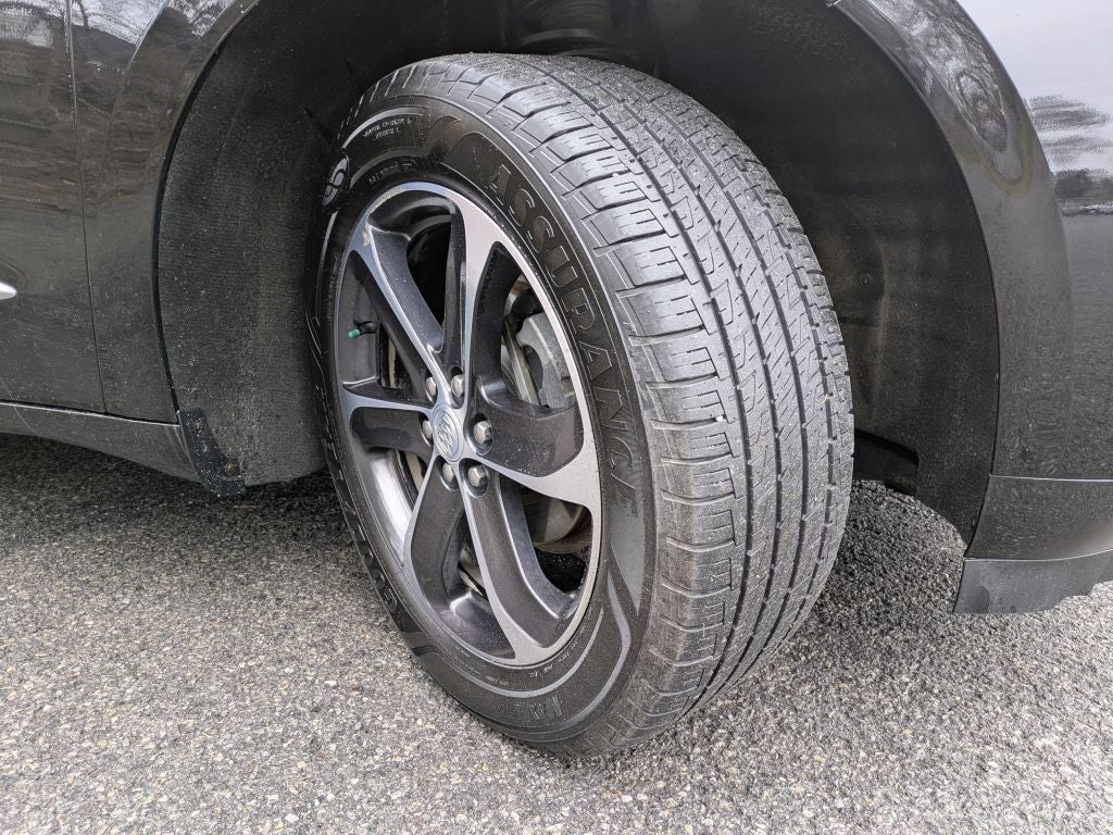 2020 Buick Enclave Essence