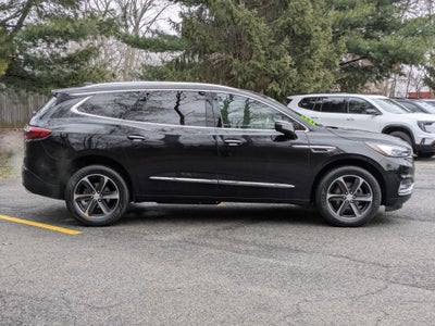 2020 Buick Enclave Essence