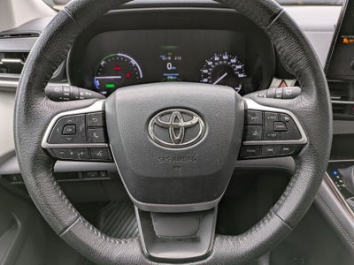 2023 Toyota Sienna XLE