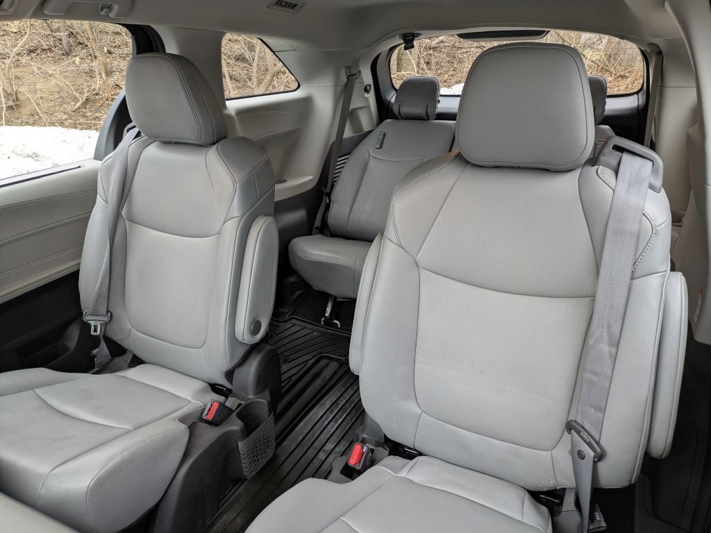 2023 Toyota Sienna XLE