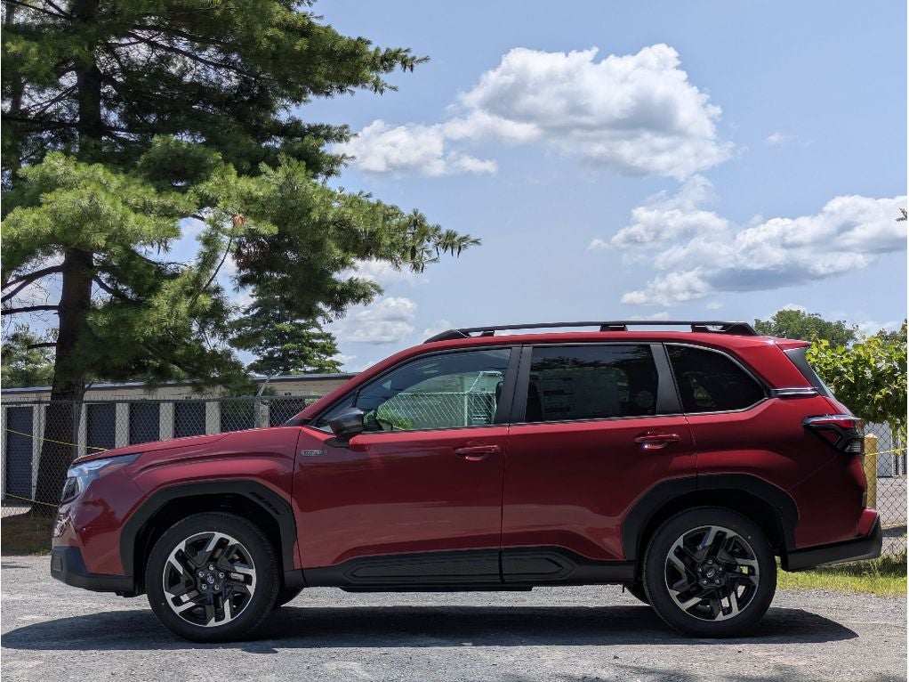 2026 Subaru FORESTER Premium Hybrid