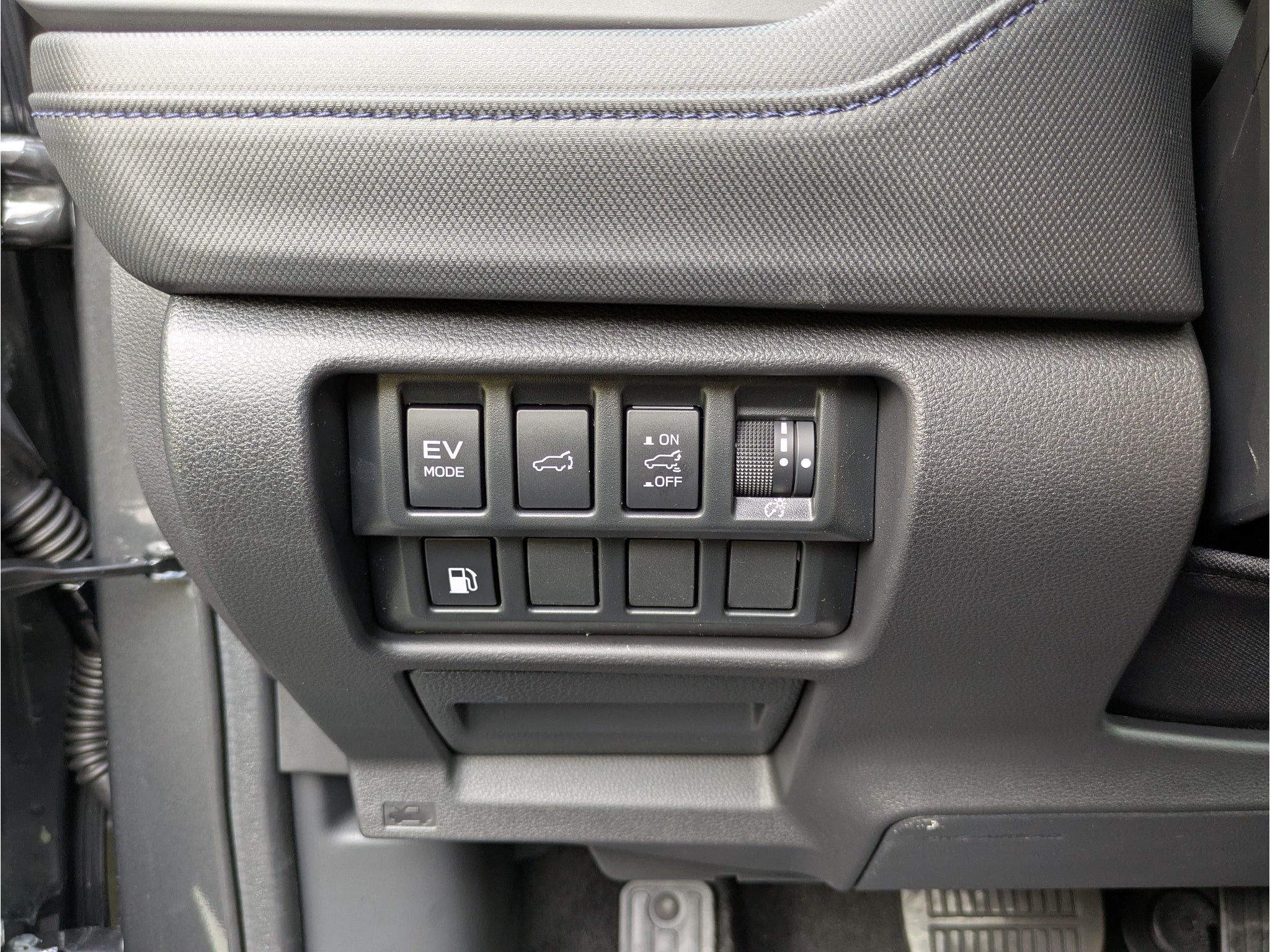 2026 Subaru FORESTER Premium Hybrid