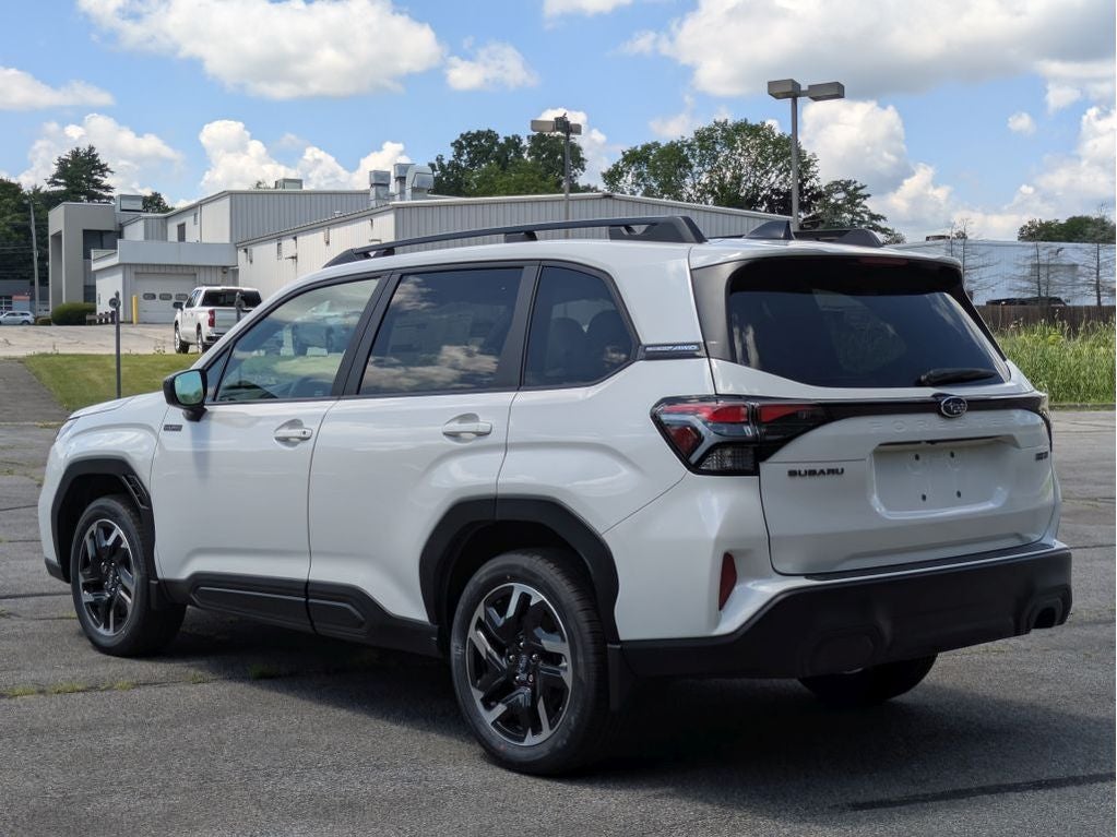 2026 Subaru FORESTER Premium Hybrid