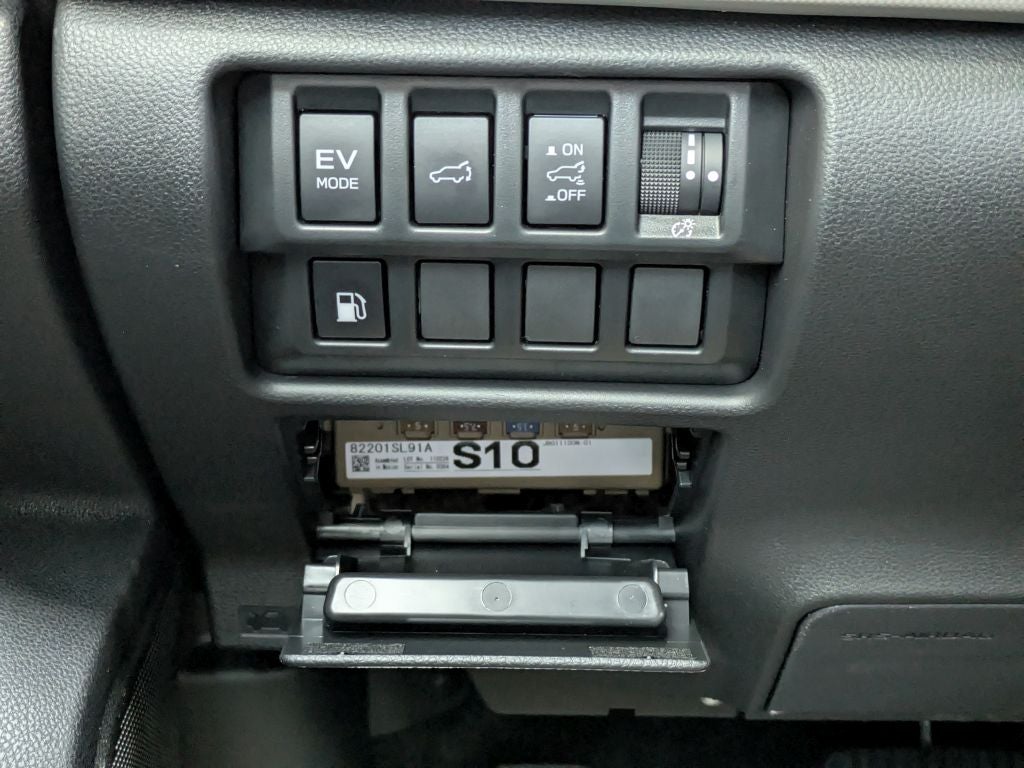 2026 Subaru FORESTER Limited Hybrid