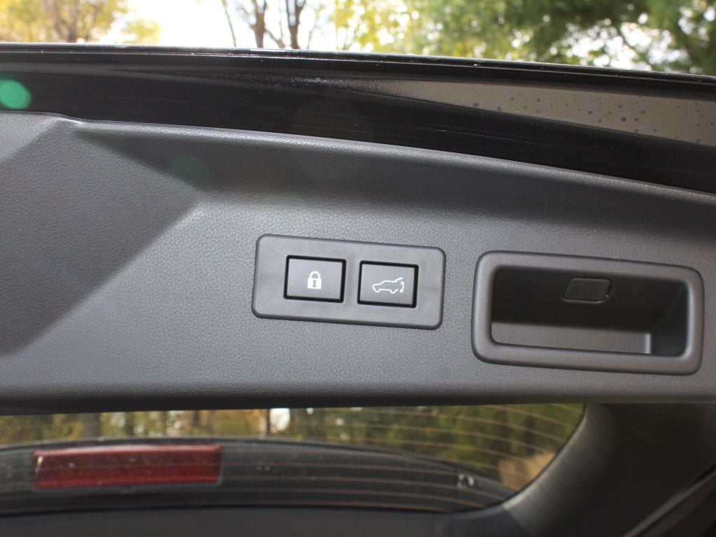 2025 Subaru FORESTER Limited Hybrid