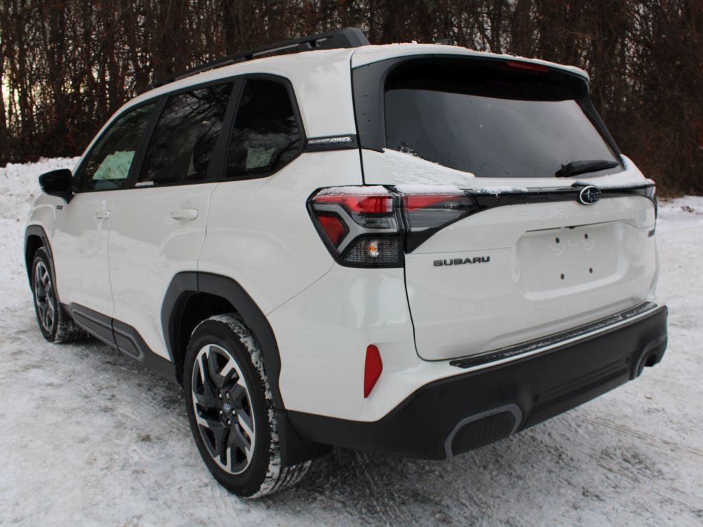 2025 Subaru FORESTER Limited Hybrid
