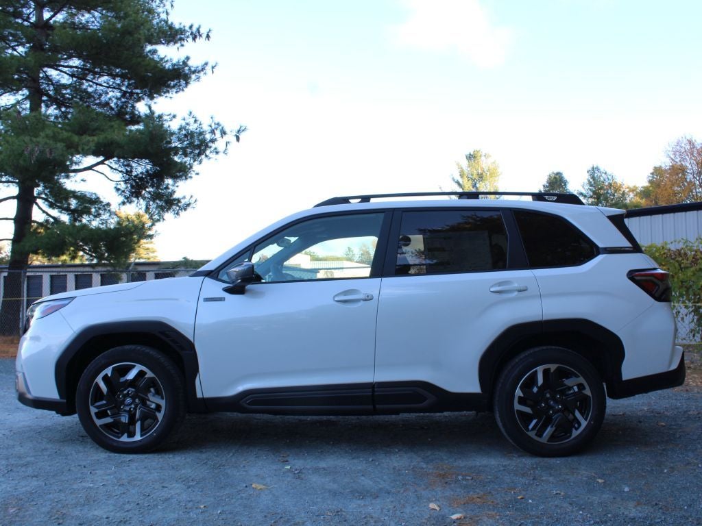 2025 Subaru FORESTER Limited Hybrid