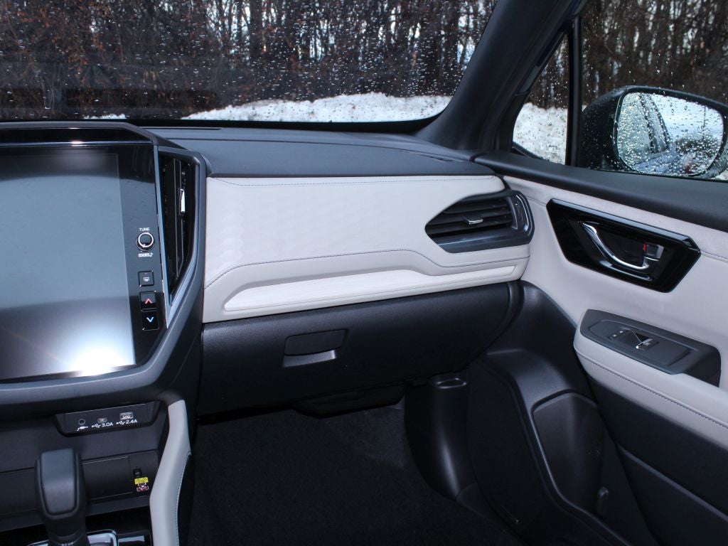 2025 Subaru FORESTER Limited Hybrid