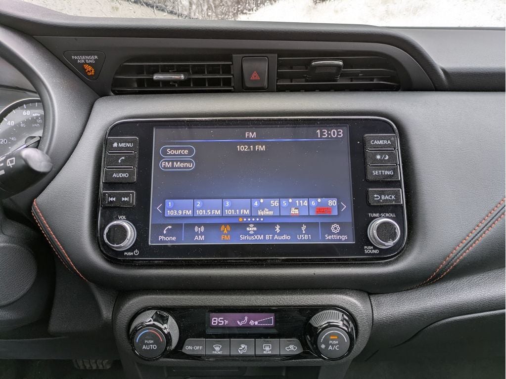 2022 Nissan Kicks SR