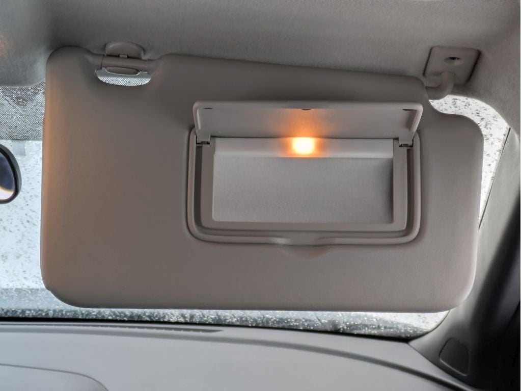 2022 Nissan Kicks SR