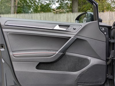 2017 Volkswagen Golf GTI SE