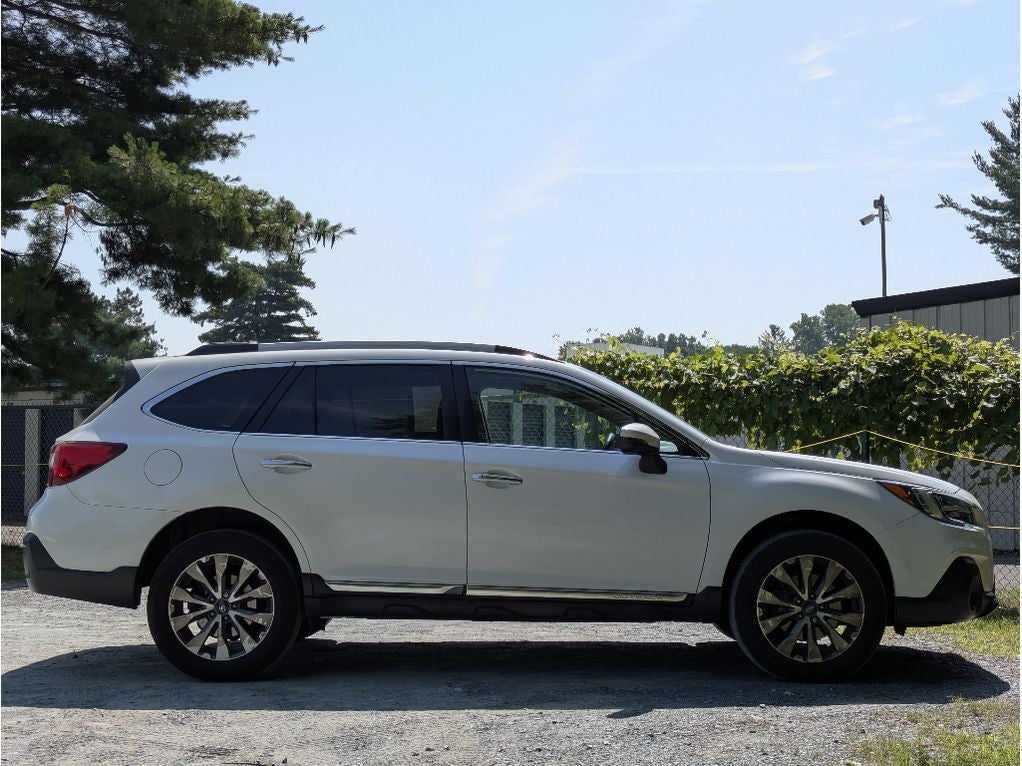 2018 Subaru Outback Touring