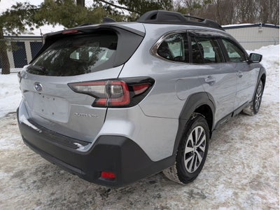 2025 Subaru Outback Base