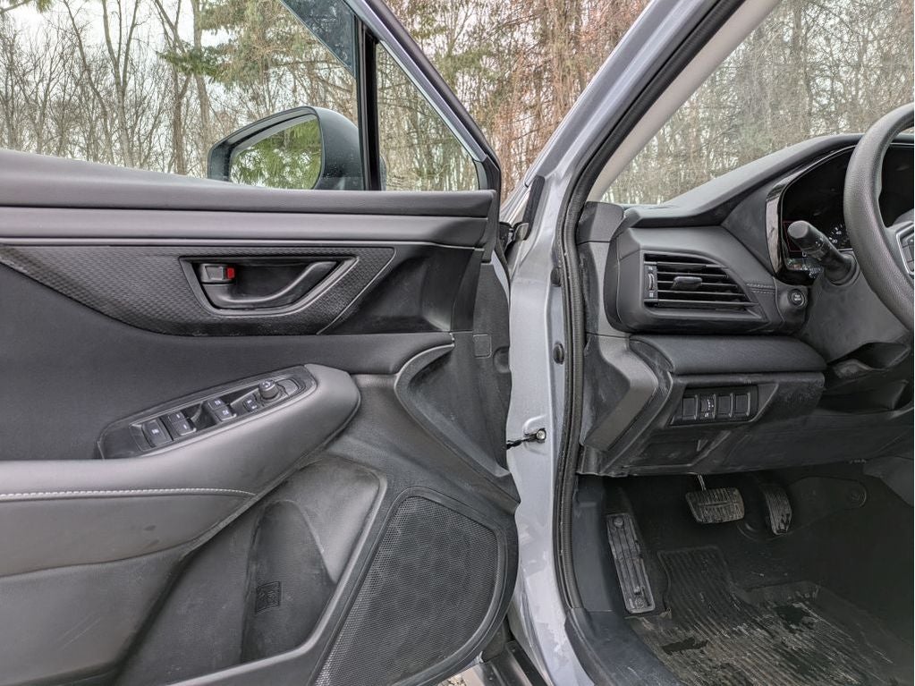 2025 Subaru Outback Base