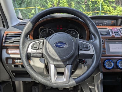 2017 Subaru Forester 2.5i (M6)