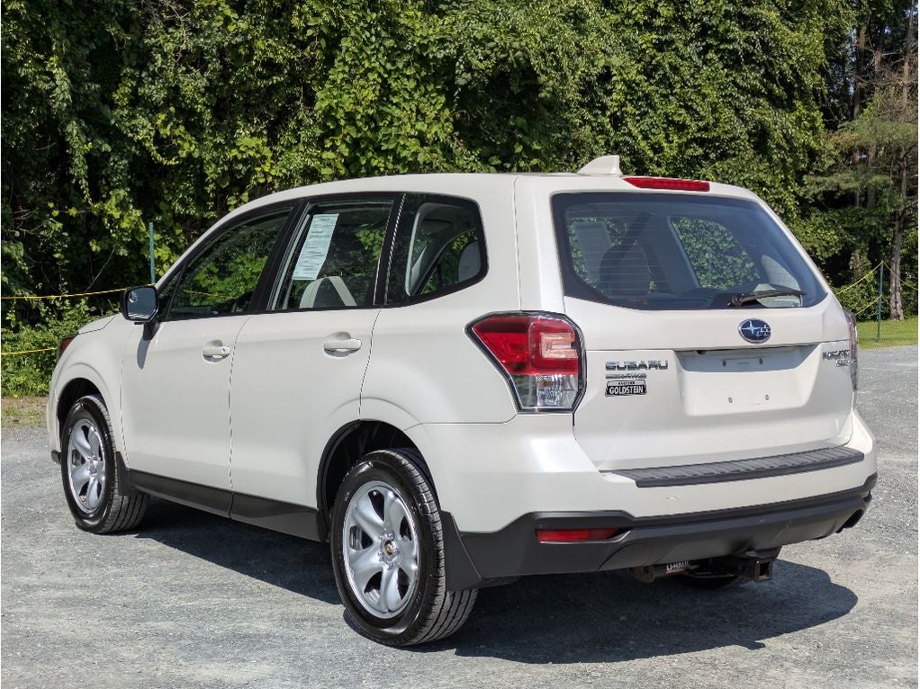 2017 Subaru Forester 2.5i (M6)