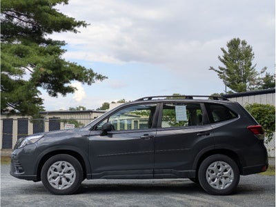 2023 Subaru Forester Base