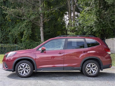 2024 Subaru Forester Premium