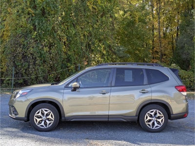 2024 Subaru Forester Premium