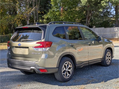 2024 Subaru Forester Premium