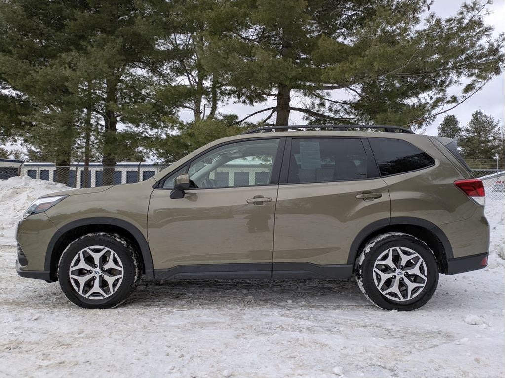 2023 Subaru Forester Premium