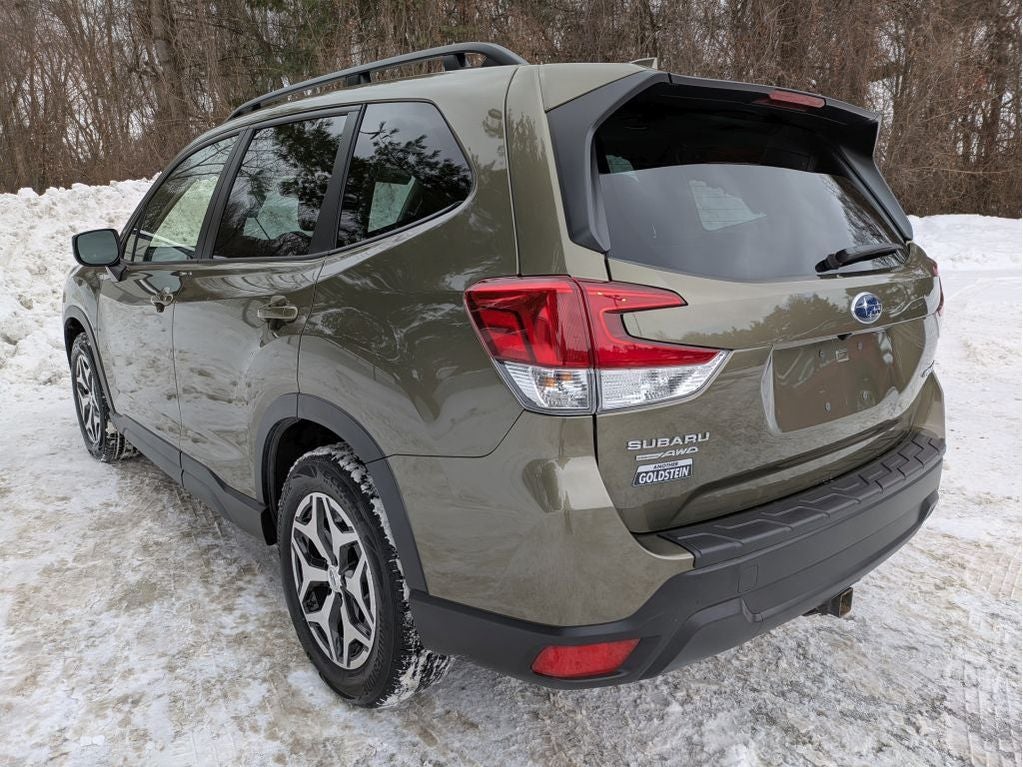 2023 Subaru Forester Premium