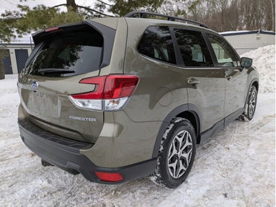 2023 Subaru Forester Premium