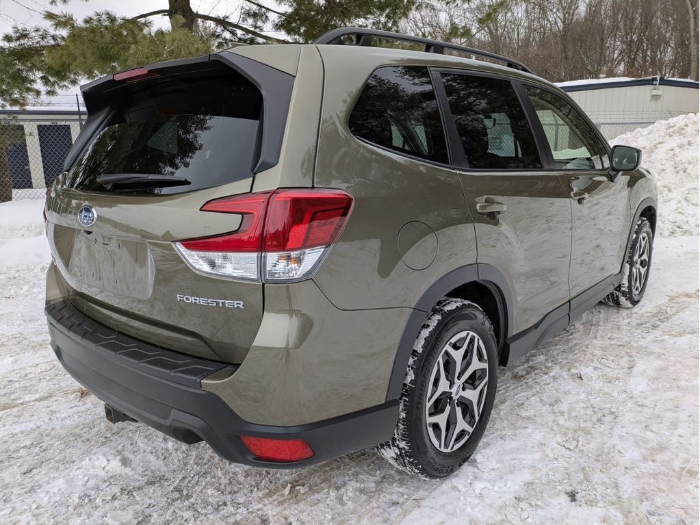 2023 Subaru Forester Premium