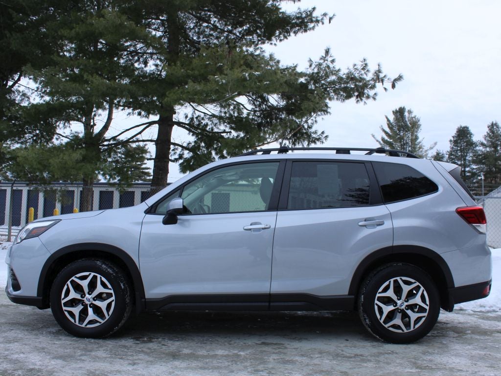2022 Subaru Forester Premium