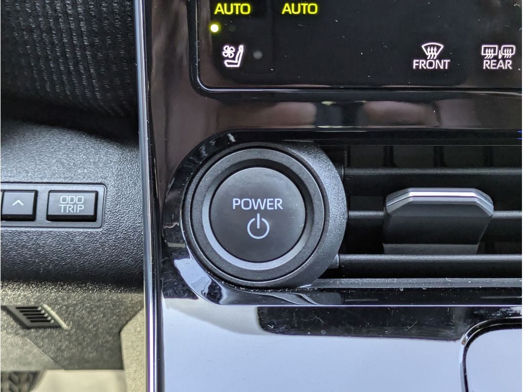 2023 Subaru Solterra Touring